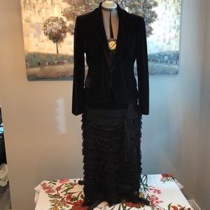 Formal 2 piece suit black velvet and lace